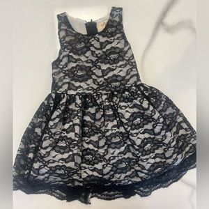 U BABY- 6-12 Months, Girls Elegant Lace black and white Lace Sleeveless Dress